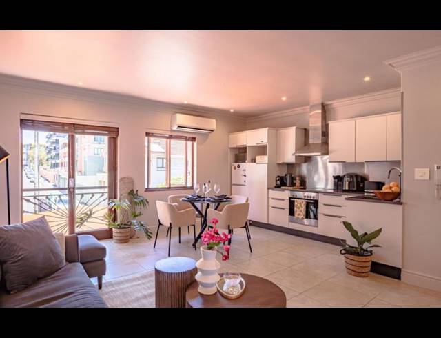 1 BEDROOM APARTMENT FOR SALE IN SEA POINT